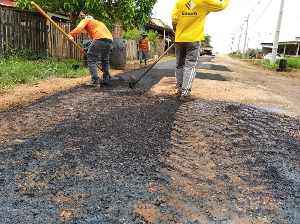 Prefeitura de Rio Branco trabalha na manutenção viária da Capital 1 Estrada do Barro Vermelho 5
