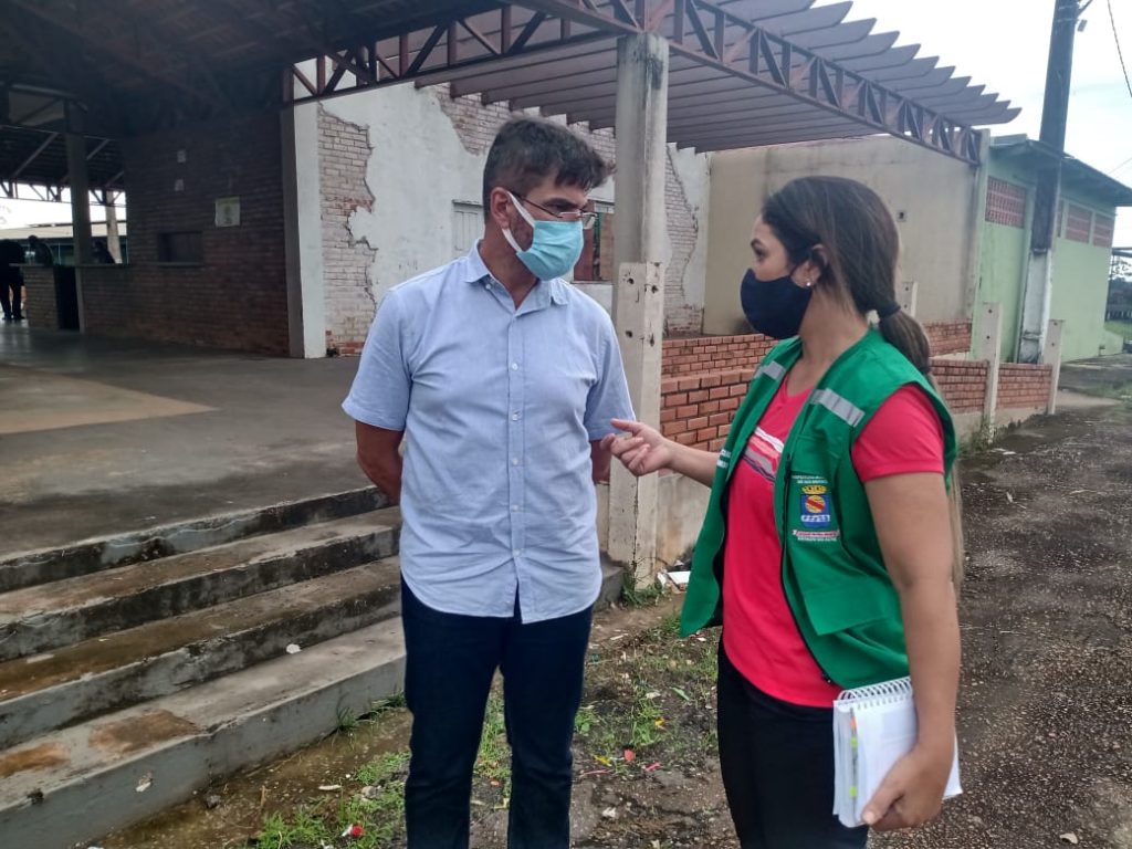 Equipe da prefeitura visita construção dos módulos que devem abrigar famílias atingidas pela possível cheia 2 Foto Dircom 13 2