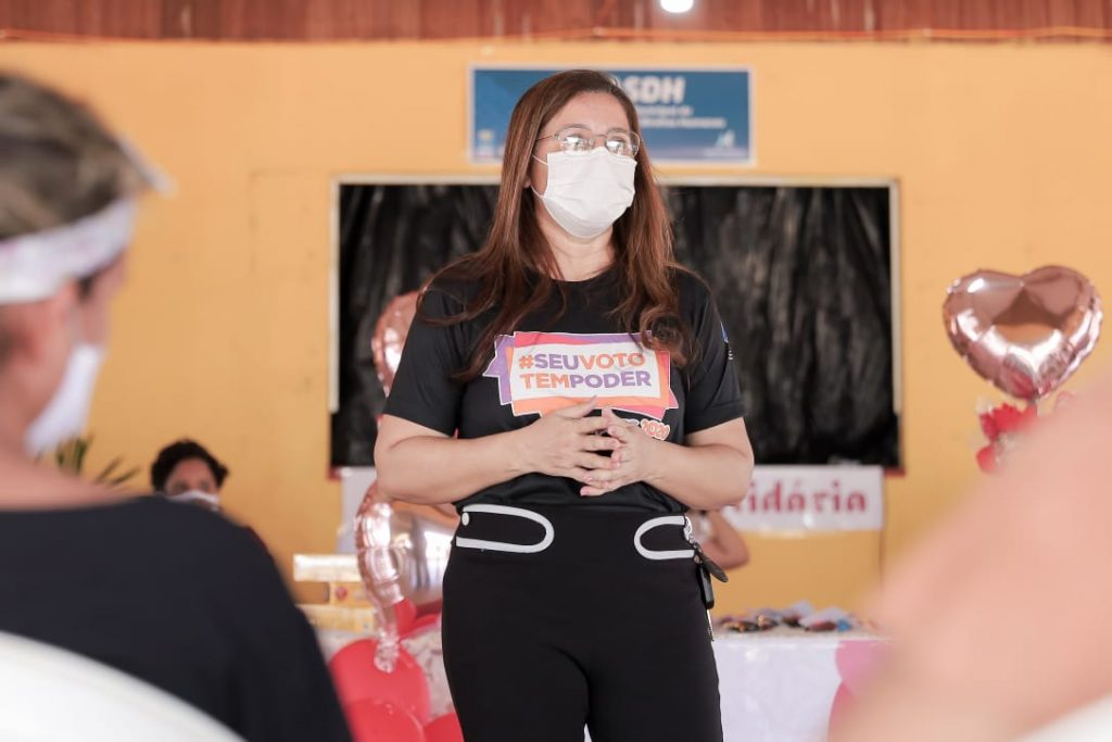 Juíza eleitoral fala sobre o papel das mulheres na política às abrigadas no Parque de Exposições 2 IMG 20210308 WA0029