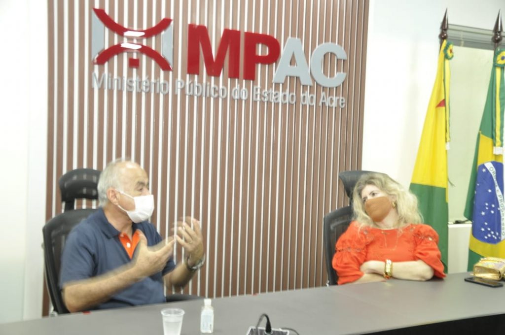 Prefeitura Municipal de Rio Branco e MPAC se reúnem para falar sobre transporte público 6 Foto Dircom 2 29