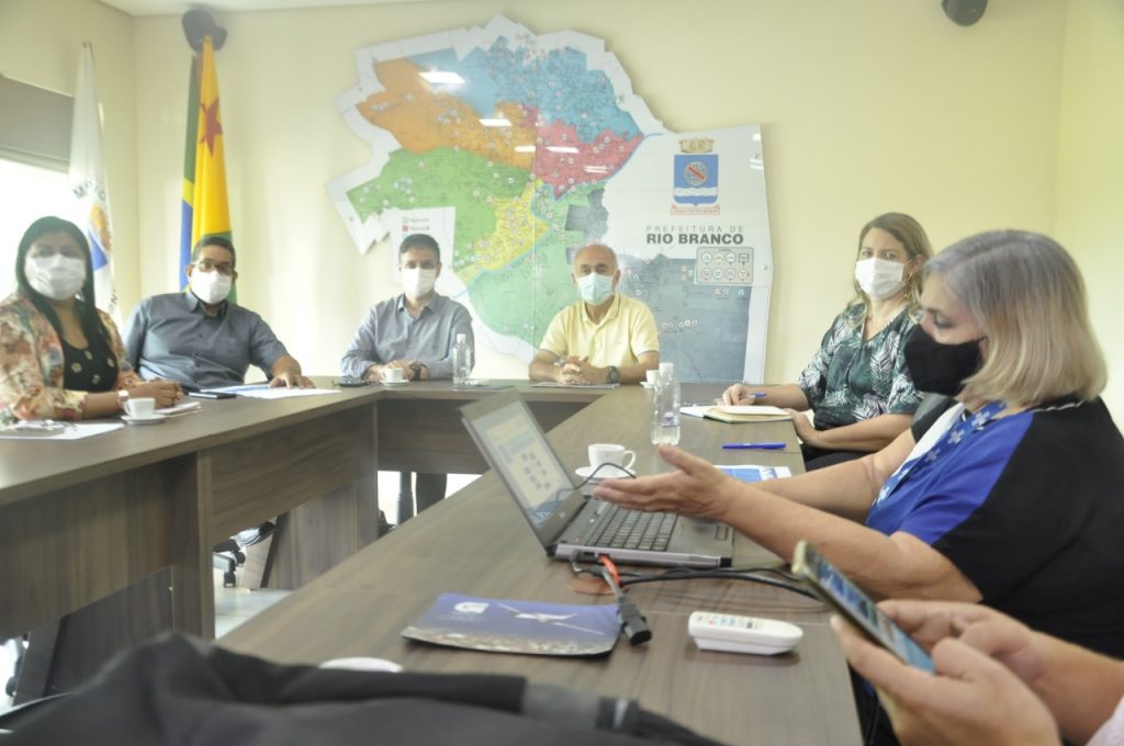 Prefeito recebe superintendente do Sebrae-Ac para tratar do Programa Cidade Empreendedora 5 WhatsApp Image 2021 04 16 at 10.54.16