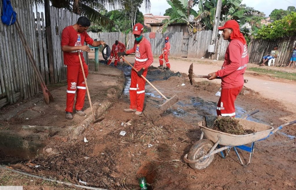 Prefeitura avança na limpeza de ruas, avenidas, praças e parques da capital acreana 6 WhatsApp Image 2021 05 06 at 17.14.42 1