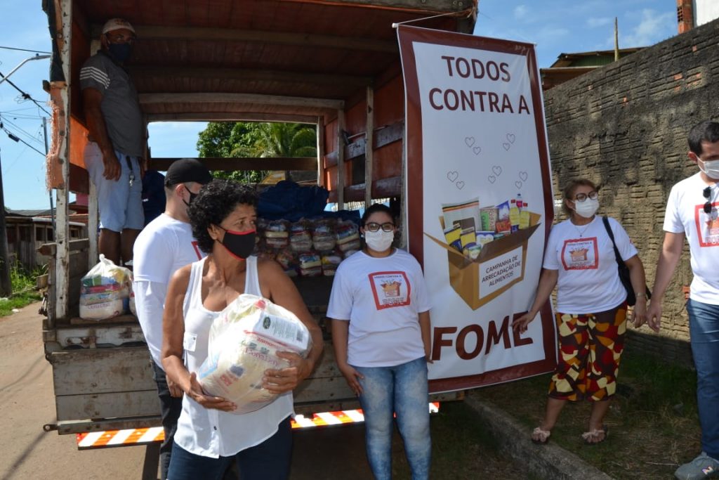Prefeitura e voluntários Todos Contra a Fome entregam cestas básicas em bairro de Rio Branco 2 IMG 20210604 WA0015
