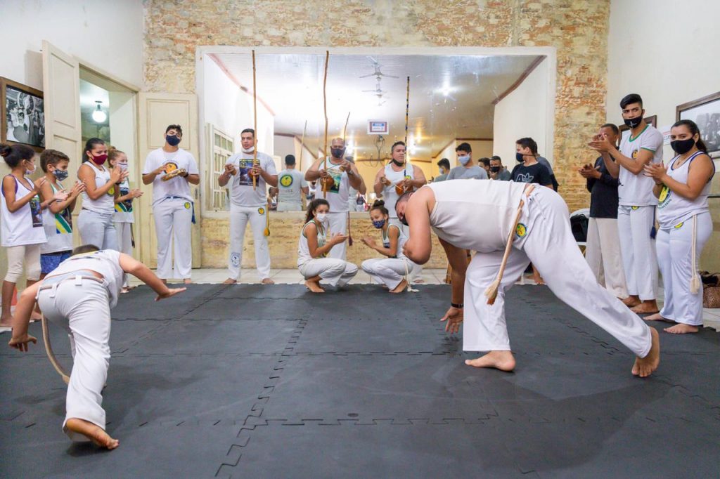 FGB promove aula gratuita de capoeira no Centro Cultural Lydia Hammes 9 IMG 20210731 WA0077