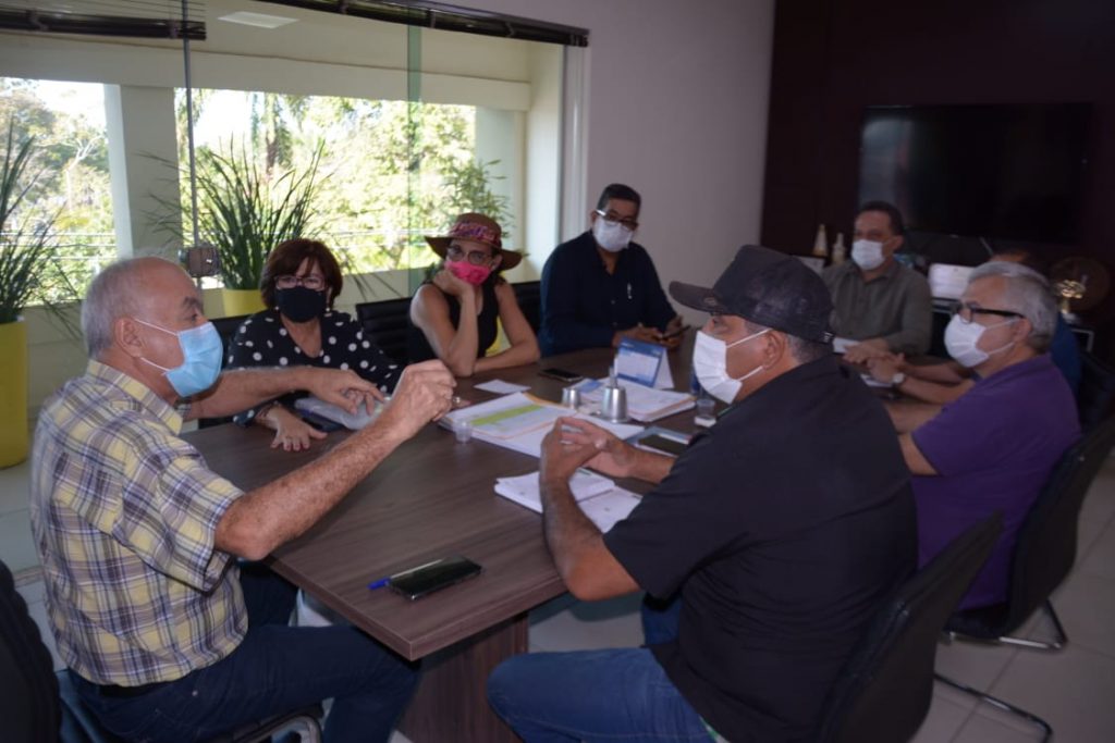 Prefeito e sindicato dos servidores municipais 19 07 2