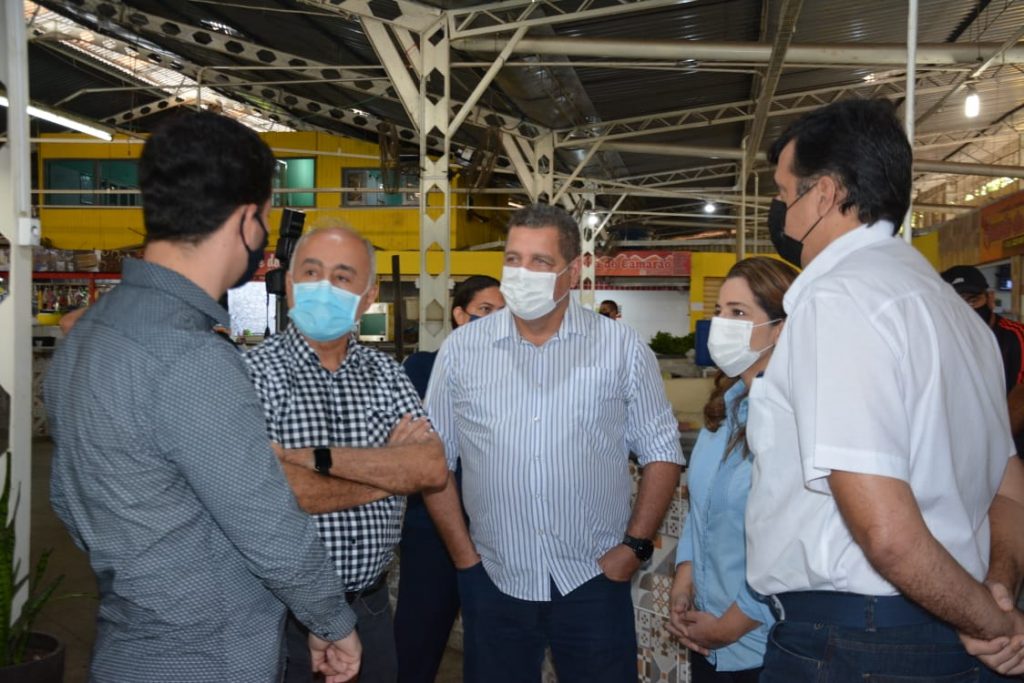 Cafe da manha com prefeito e Dep.Mara Rocha.no mercado Elias Mansuor 8