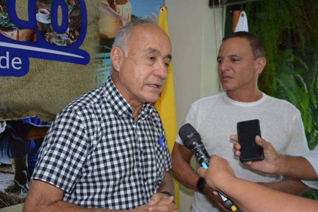 Prefeito se reúne com senador e conversam sobre projeto na avenida Ceará em Rio Branco 2 Reuniao com senador Marcio Bittar 2