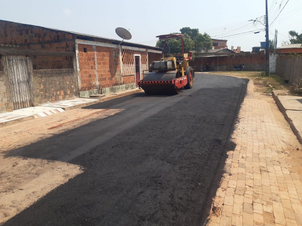 Prefeitura de Rio Branco intensifica serviços de manutenção viária da Capital 5 WhatsApp Image 2021 08 09 at 13.16.09 1