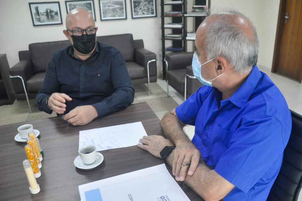Prefeito de Rio Branco recebe o presidente da Fieac e conversam sobre avanço para as pequenas empresas e geração de emprego 4 WhatsApp Image 2021 08 17 at 11.06.42