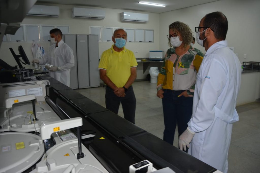 Centro de Apoio e Diagnóstico do Município normaliza coleta de exames e recebe visita do prefeito de Rio Branco 1 PREFEITO VISITA CAD 16 09 21 2