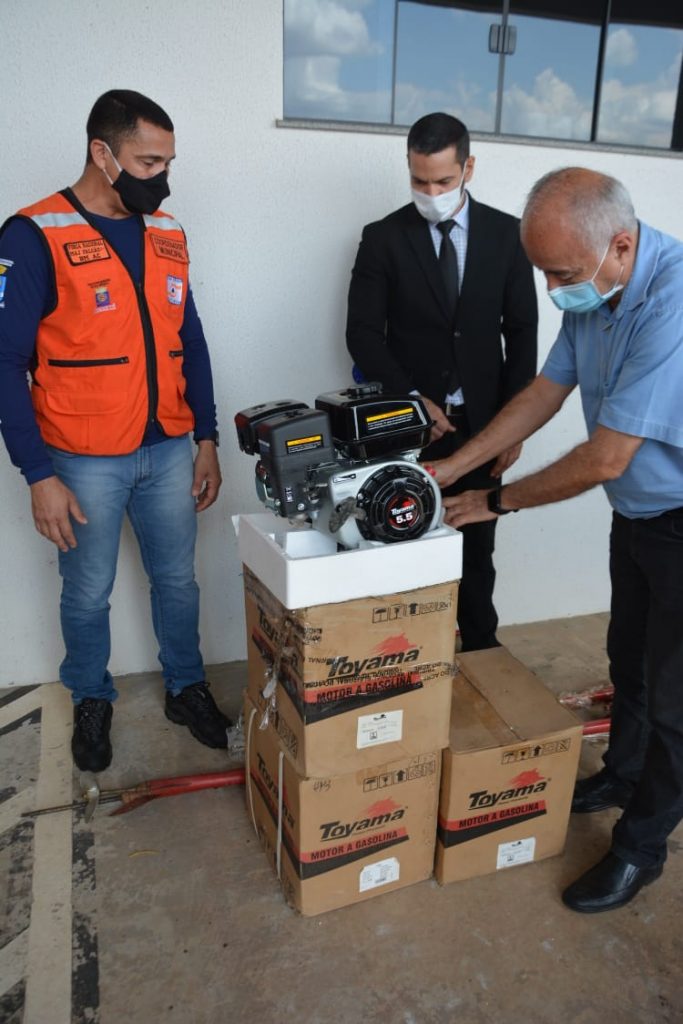Defesa Civil Municipal recebe motores de rabeta como doação do TRE 1 WhatsApp Image 2021 09 02 at 15.40.39 1