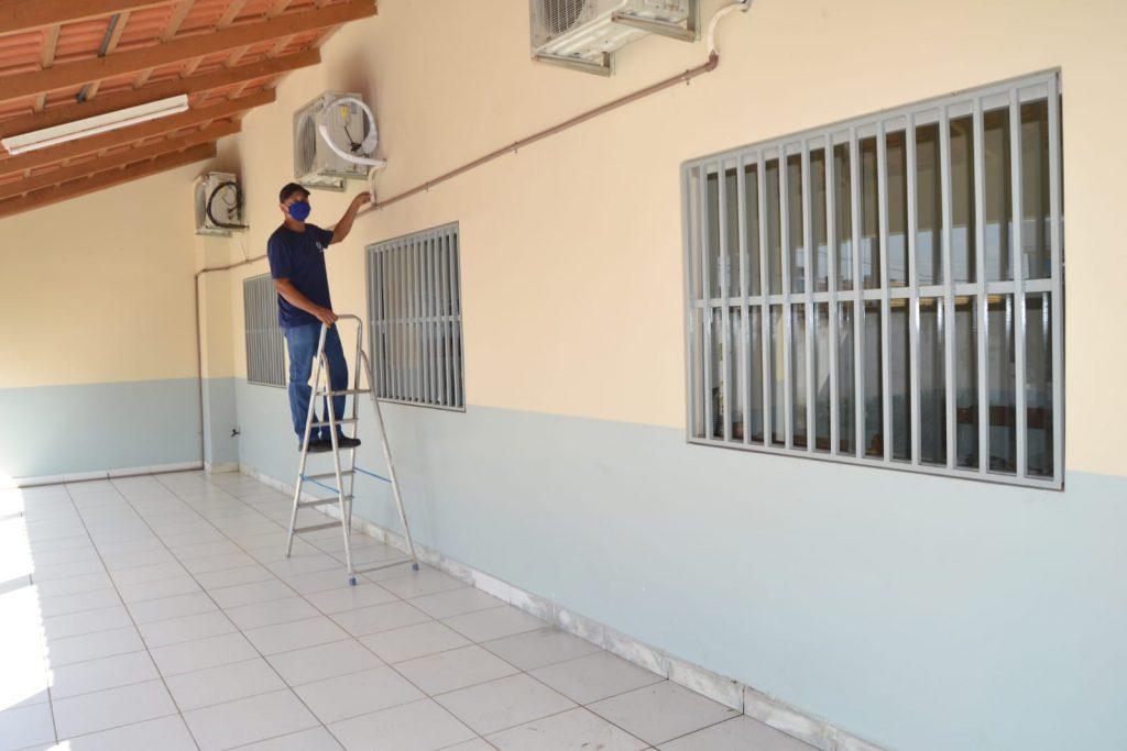 Prefeitura de Rio Branco instala ventiladores e ar condicionados no abrigo Dona Elza 7 WhatsApp Image 2021 09 04 at 15.25.11