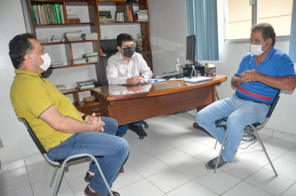 Prefeitura e Imac garantem doação de madeira para recuperação da ponte do igarapé Judia 8 WhatsApp Image 2021 09 10 at 16.00.34 2