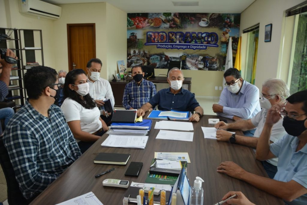 Prefeito realiza reunião para falar sobre os trabalhos que serão realizados pelo Saerb em 2022 1 WhatsApp Image 2021 09 22 at 10.10.05 1