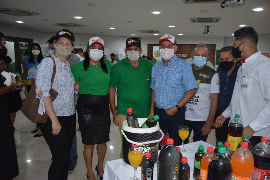 Em visita a feira promovida pelo SINPAL prefeito Tião Bocalom defende compra direta das indústrias acreanas de alimentos 3 WhatsApp Image 2021 09 25 at 01.25.47