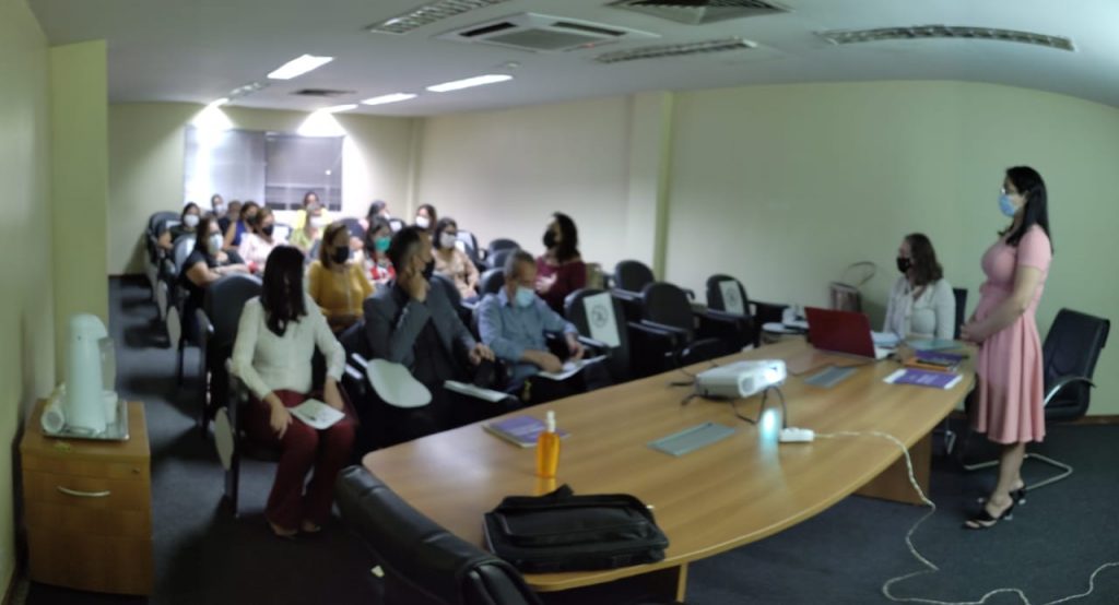 Prefeitura Municipal de Rio Branco se reúne com Instituições para alinhamento de fluxo da rede de atendimento às mulheres vítimas de violência 4 WhatsApp Image 2021 09 26 at 13.56.39 2