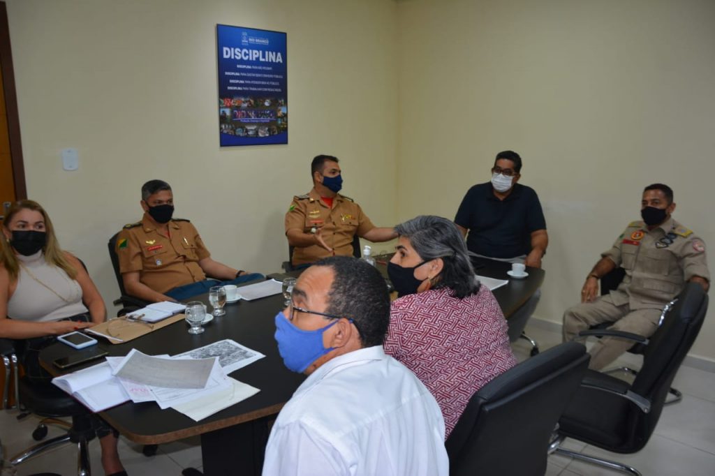 Prefeitura de Rio Branco reúne comando do CBM/AC para tratar sobre regularização de área do 3º Batalhão 6 WhatsApp Image 2021 09 28 at 13.40.56 2