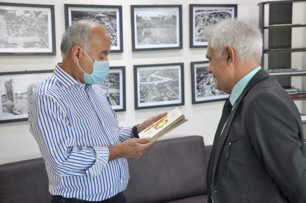 Prefeito Tião Bocalom recebe visita de advogado defensor da integração latino-americana 2 WhatsApp Image 2021 10 13 at 18.47.44