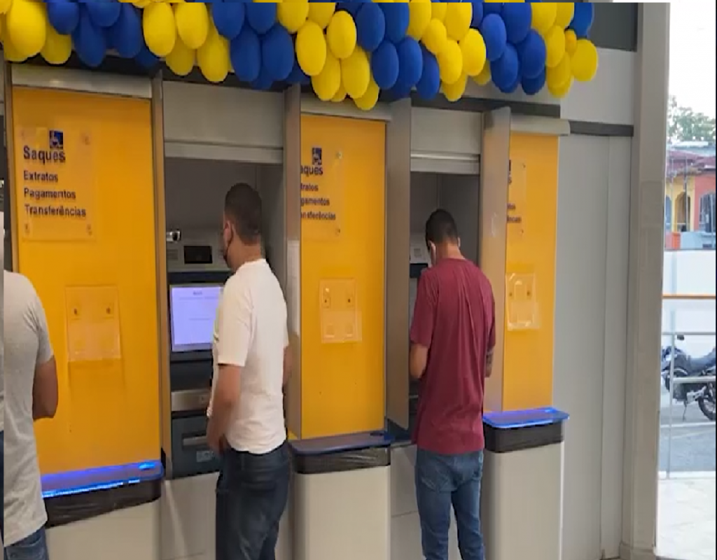 Pelo décimo primeiro mês seguido Prefeitura de Rio Branco paga os servidores até dia 25 5 foto