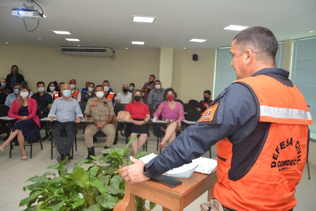 Prefeitura homenageia instituições e pessoas que apoiaram na resolução de desastres naturais em Rio Branco 5 WhatsApp Image 2021 12 15 at 13.39.12 1