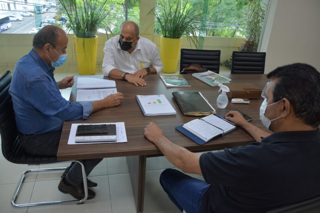 Prefeito de Rio Branco recebe visita do ex-presidente do Depasa e fundador do Saerb 4 Prefeito de Rio Branco recebe visita do ex presidente do Depasa e fundador saerb 20 1 22 3