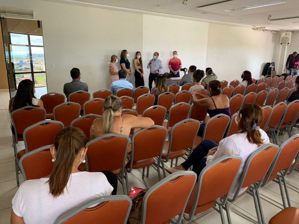 Prefeitura de Rio Branco empossa 135 servidores provisórios para Unidades de Saúde e programas estratégicos 7 Prefeitura de Rio Branco empossa servidores 18 1 22 16