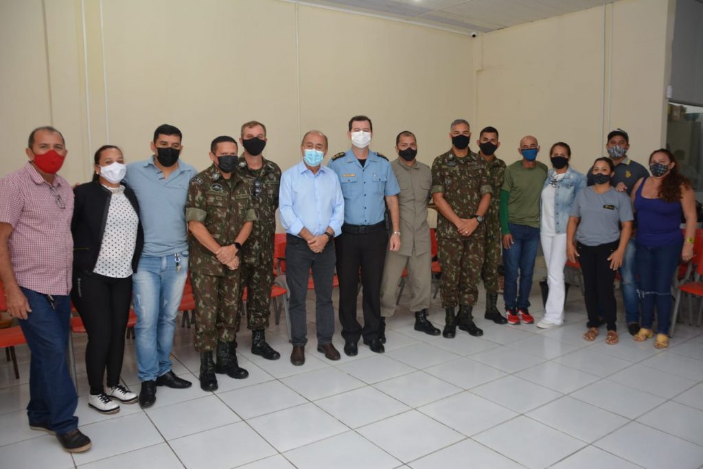 VISITA JUNTA MILITAR 13.01 16