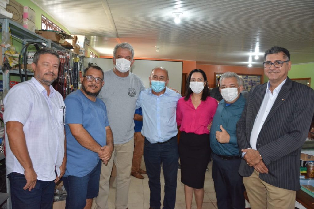 Prefeito de Rio Branco prestigia posse do novo presidente do Sindicato dos Taxistas e Condutores Autônomos 1 VISITA SIND TAXISTAS 07 4