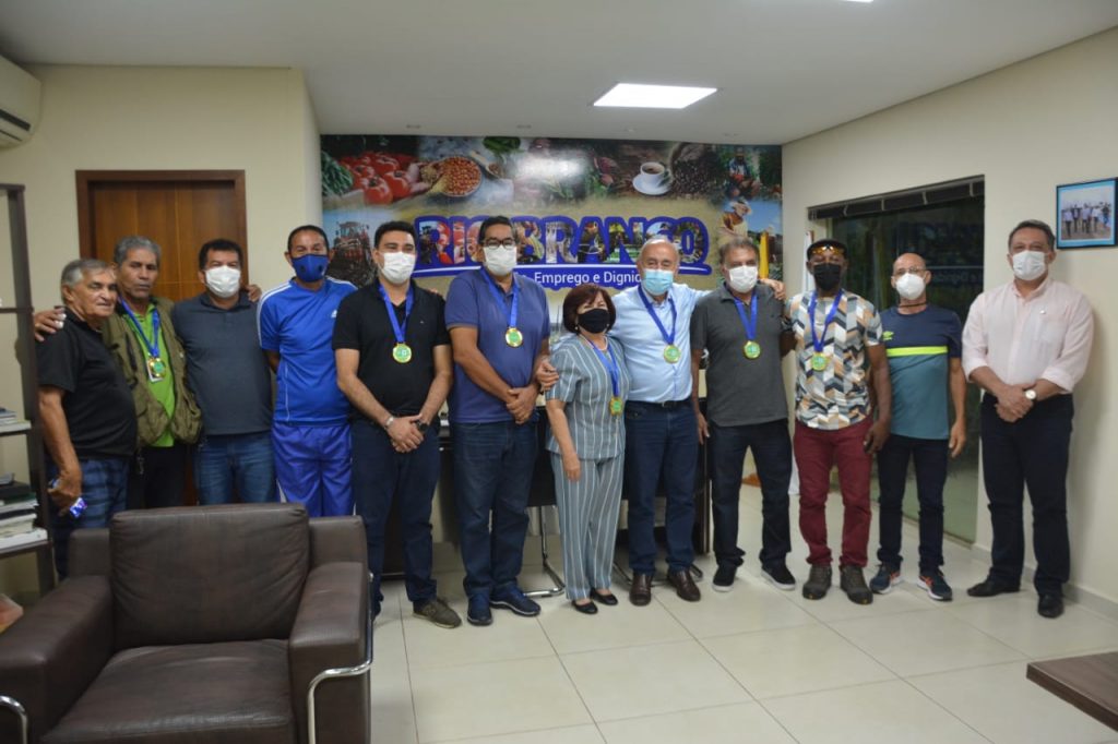 Desportistas homenageiam prefeito de Rio Branco 8 WhatsApp Image 2021 12 30 at 20.17.44