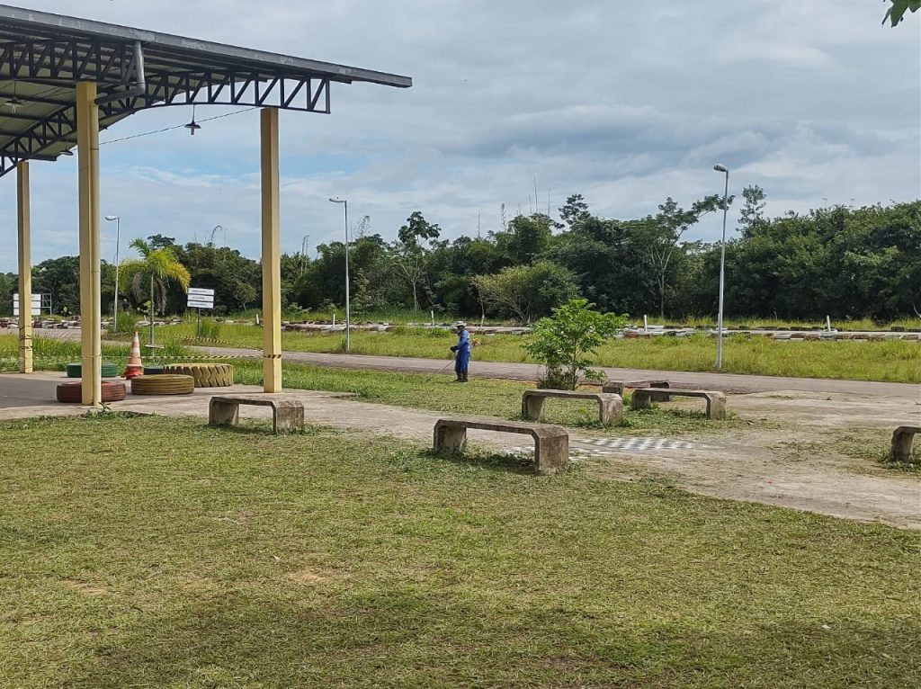Prefeitura de Rio Branco realiza limpeza da Arena Race, espaço de Esportes Radicais na capital 1 LIMPEZA ARENA RACE 17.02 7