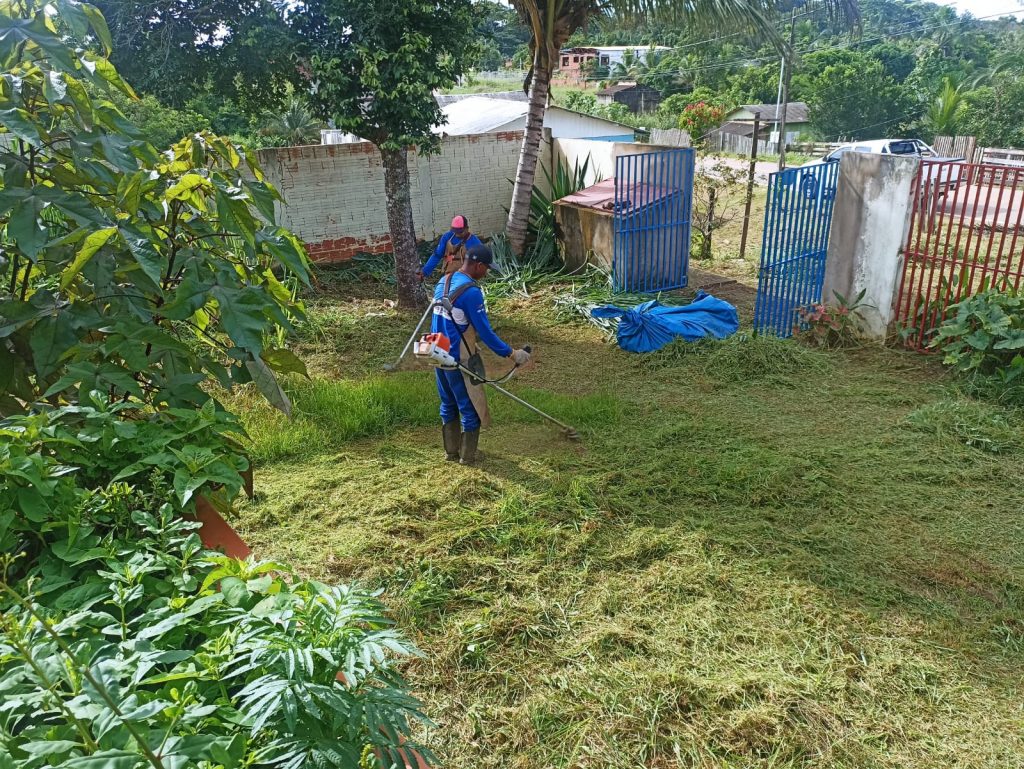 Escolas da rede municipal de ensino recebem serviços de limpeza 8 LIMPEZA ESCOLAS 23.02 5