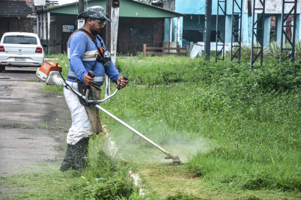 Rio Acre ultrapassa cota de alerta e Prefeitura de Rio Branco prepara Parque de Exposições para receber famílias 3 LIMPEZA PARQUE EXPOSICOES 21 2 22 FF 6