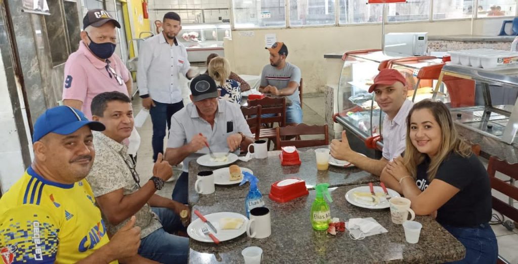 Prefeitura visita mercado municipal Elias Mansour para observar mudanças e ouvir reinvindicações 2 WhatsApp Image 2022 02 03 at 16.30.36