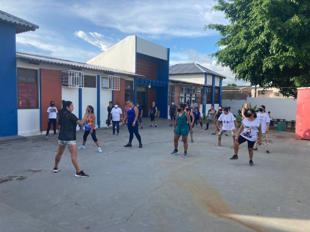 Prefeitura disponibiliza aulas de ginástica aeróbica para comunidade do Conjunto Esperança 6 WhatsApp Image 2022 02 10 at 13.54.03