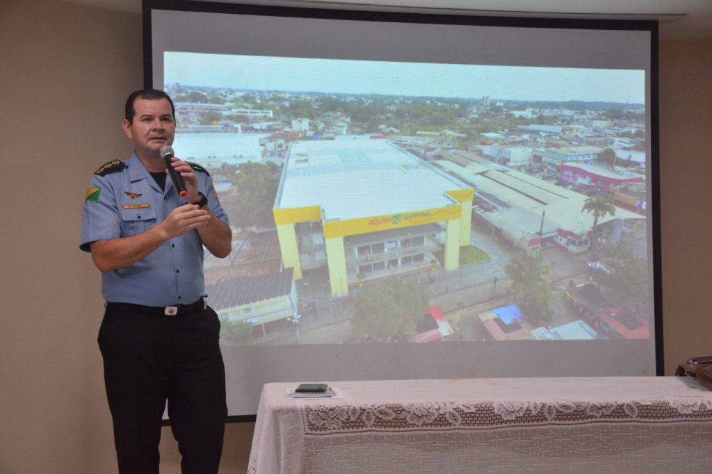 Prefeitura define para concessionários do Aquiri Shopping preços mais justos no aluguel das lojas 7 REUNIAO AQUIRI SHOPPING 16.03 13