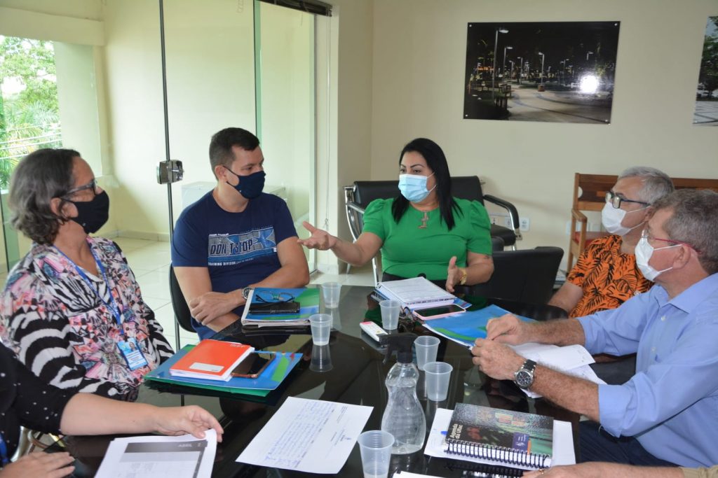 Prefeitura de Rio Branco se reúne com TCE para tratar sobre oficinas ofertadas pela Escola de Contas 6 REUNIAO TCE X PREFEITURA 31.03 7