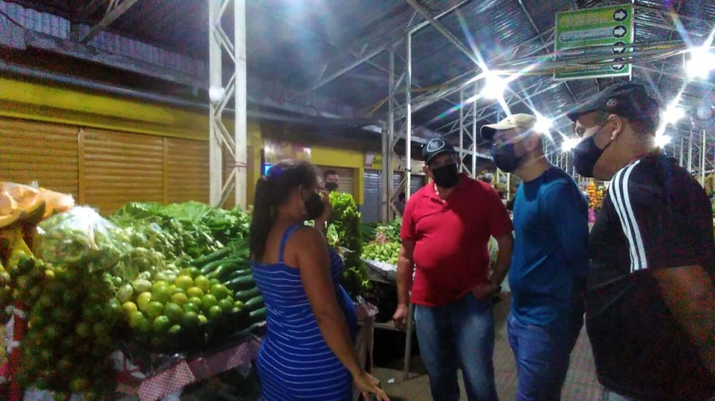 Prefeitura acompanha a rotina de produtores rurais da Ceasa e comerciantes do mercado municipal Elias Mansour 8 WhatsApp Image 2022 03 07 at 11.37.51 5