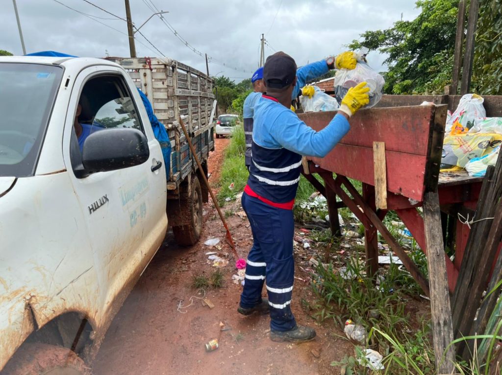 Prefeitura de Rio Branco implanta processo de coleta de lixo porta a porta na Comunidade do Panorama 7 WhatsApp Image 2022 03 07 at 14.06.54