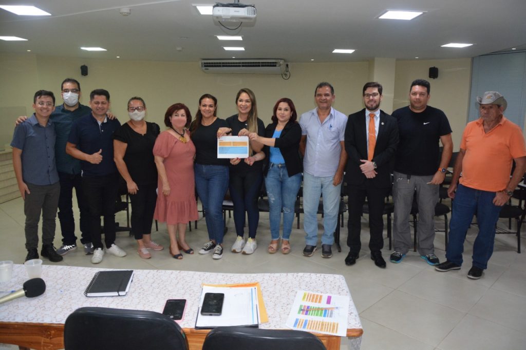 Vice-prefeita reúne secretários para alinhar últimos detalhes da Festa do Trabalhador Municipal 7 ALINHAMENTO FESTA F.F 29.04 6