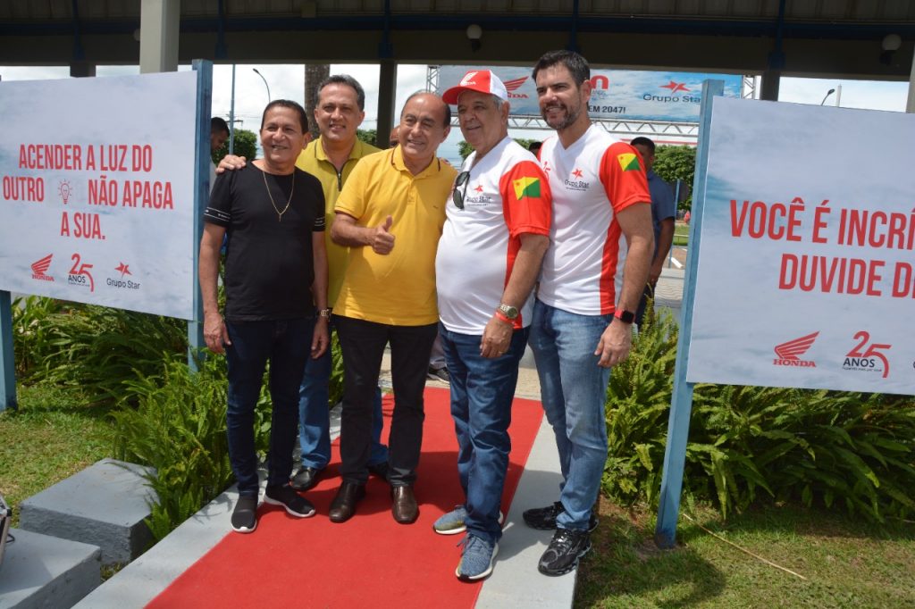 Prefeito Tião Bocalom prestigia aniversário de 25 anos do Grupo Star 3 IMG 20220409 WA0052