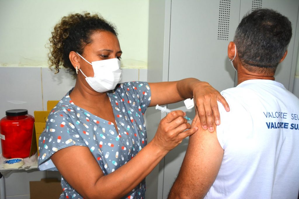 MUTIRAO VACINACAO 30.04.22 E 15