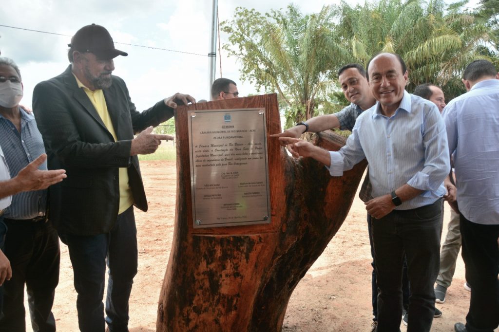 Sede definitiva da Câmara de Vereadores de Rio Branco conta com aporte da prefeitura 8 PEDRA OBRA CAMARA F.F 29.04 5