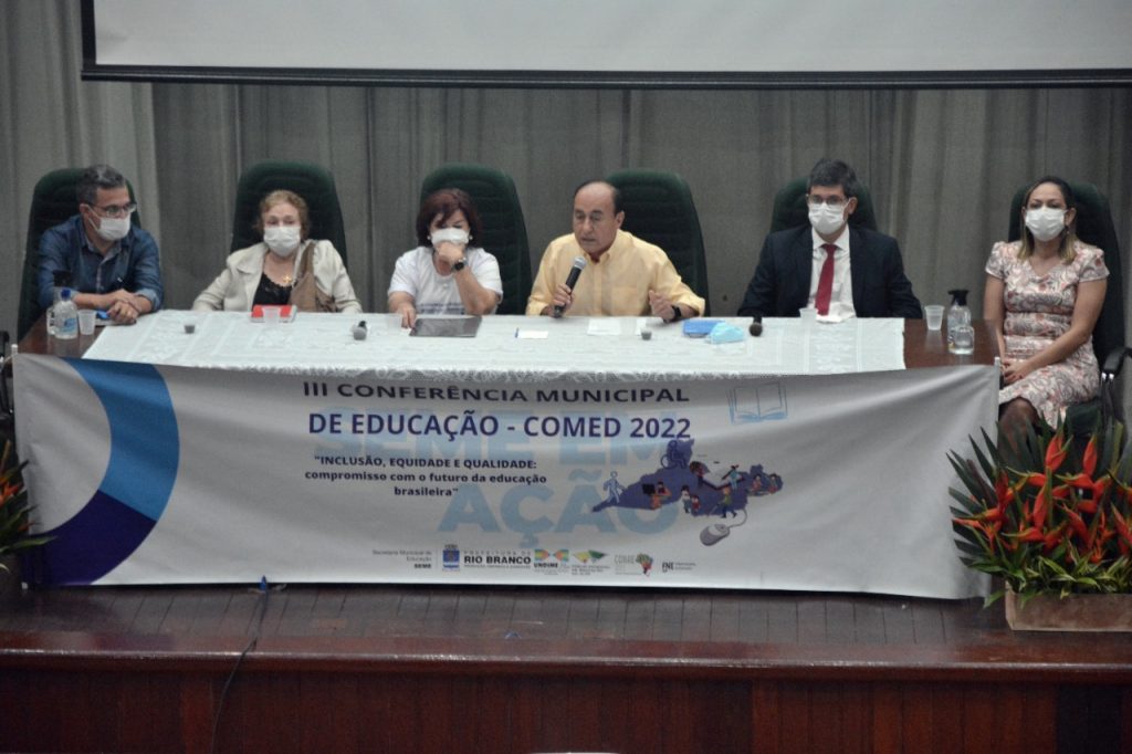 Prefeito de Rio Branco participa da abertura da III Conferência Municipal de Educação 3 SEMINARIO EDUCACAO FELIPE FREIRE 19.04 3