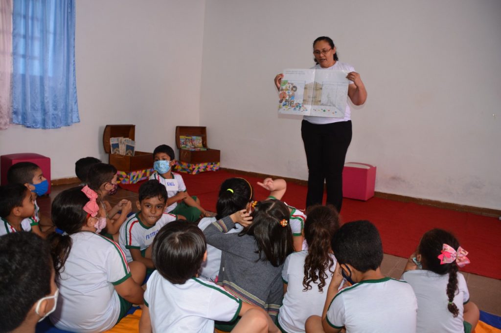 Centro de Multimeios da Prefeitura de Rio Branco leva cultura às escolas municipais 3 MULTIMEIOS ACOES FF 26.05 28