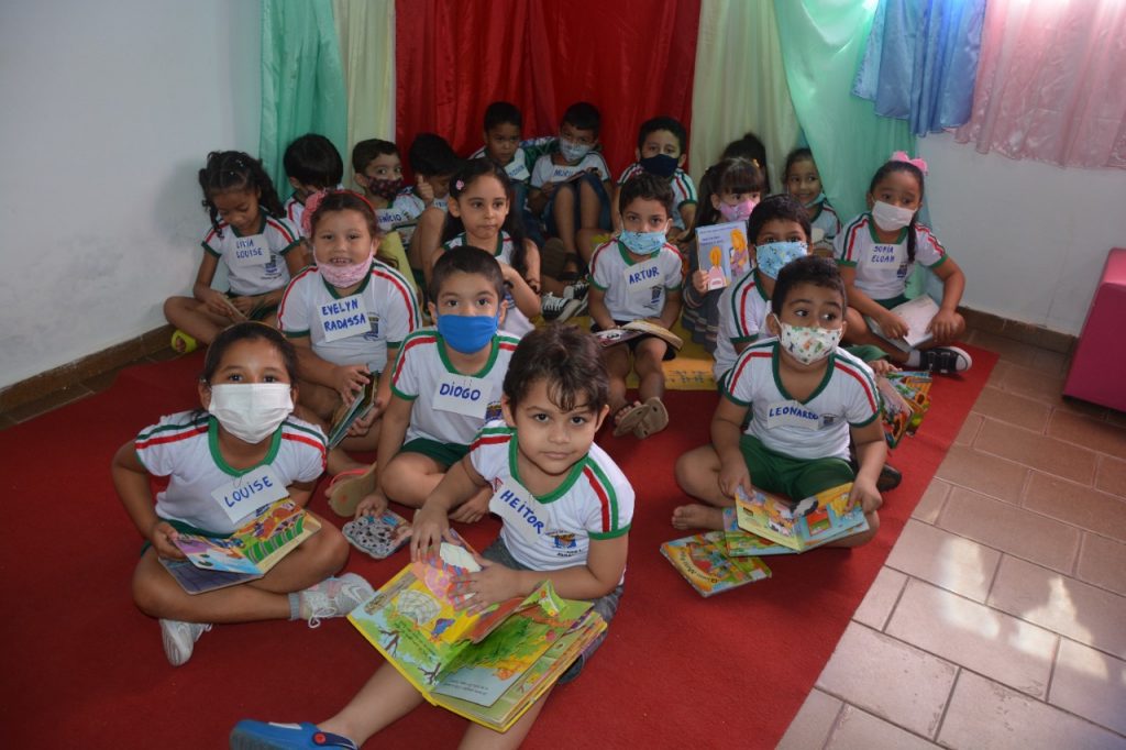 Centro de Multimeios da Prefeitura de Rio Branco leva cultura às escolas municipais 1 MULTIMEIOS ACOES FF 26.05 9
