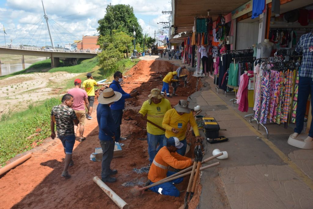 Após desbarrancamento, Prefeitura de Rio Branco faz reparos na Epaminondas Jácome 1 OBRAS RAIMUNDO ESCOCIO E.D 10.05 9