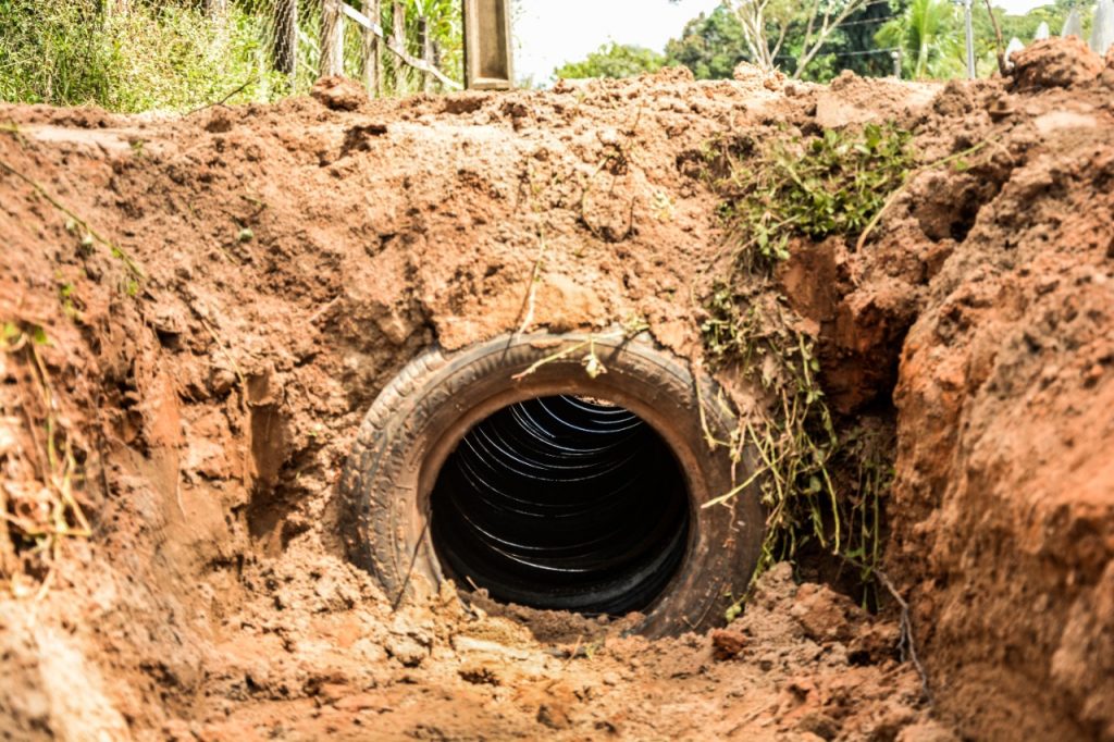 Prefeitura de Rio Branco restaura ramais utilizando bueiros à base de pneus 8 RAMAL ITUCUMA FELIPE FREIRE 11.05 3