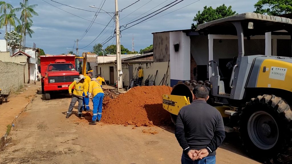 Prefeitura de Rio Branco realiza operação tapa buracos no bairro do Bosque 2 RUA DA ALEGRIA.00 01 28 01.Quadro004
