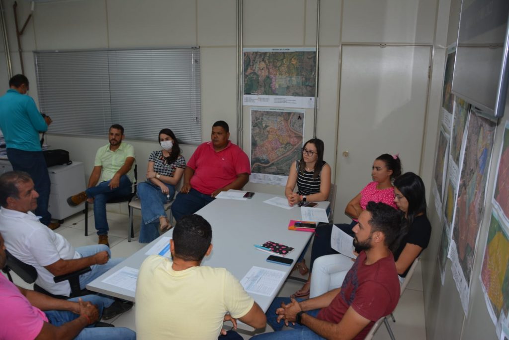 Emurb corrige distorção de salários de engenheiros e os equipara aos da prefeitura 7 Revisao salarialED09.05 5