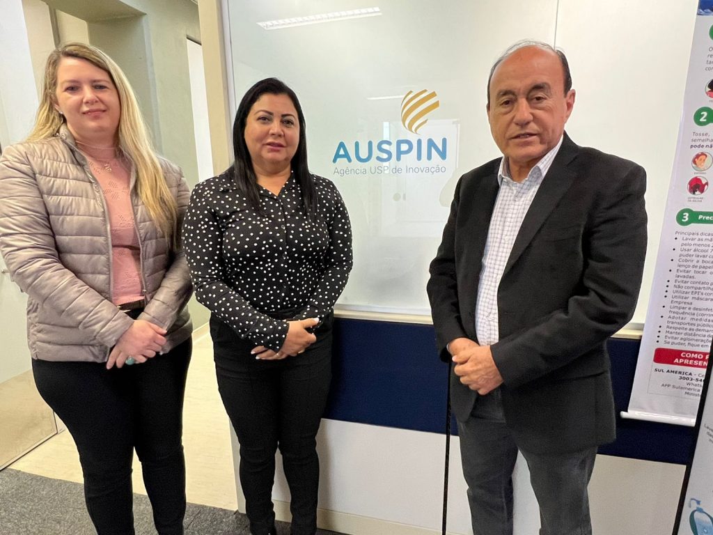 Prefeito busca tecnologia para monitoramento dos rios junto a Agência USP de Inovação 1 VISITA AGENCIA USP 1